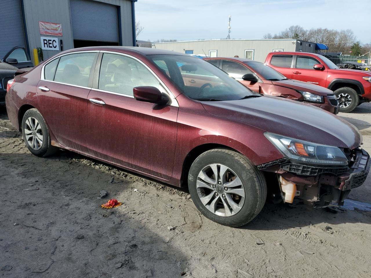 2014 HONDA ACCORD LX - Image 4
