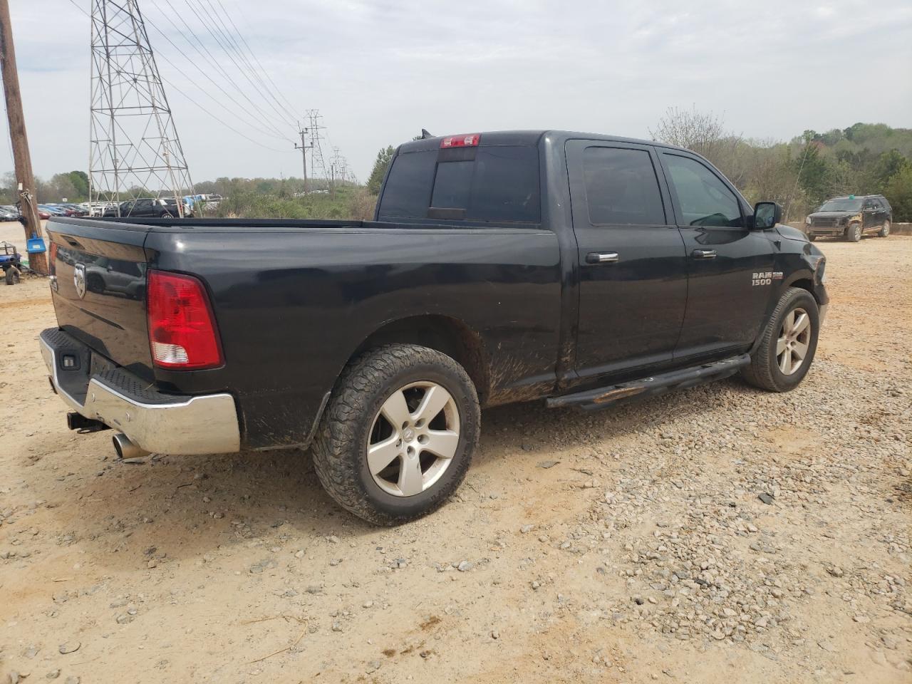 2017 RAM 1500 SLT - Image 3