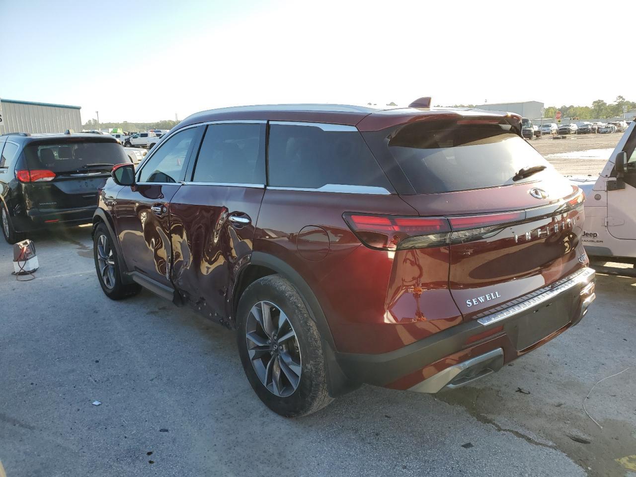 2022 INFINITI QX60 LUXE - Image 2