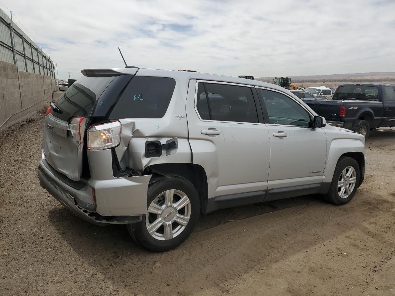 2016 GMC TERRAIN SL - Image 3