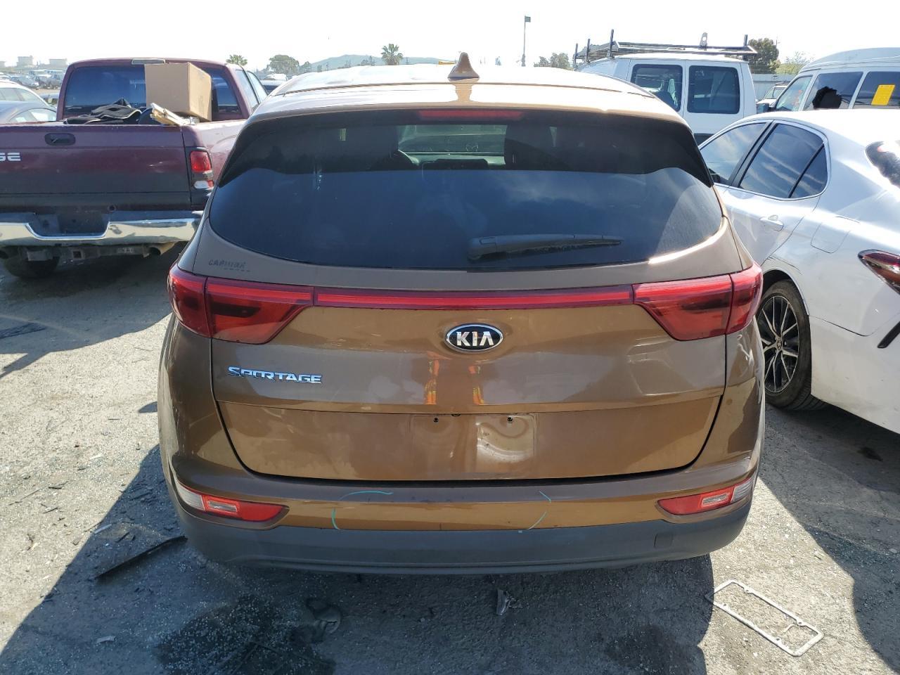 2017 KIA SPORTAGE L - Image 6