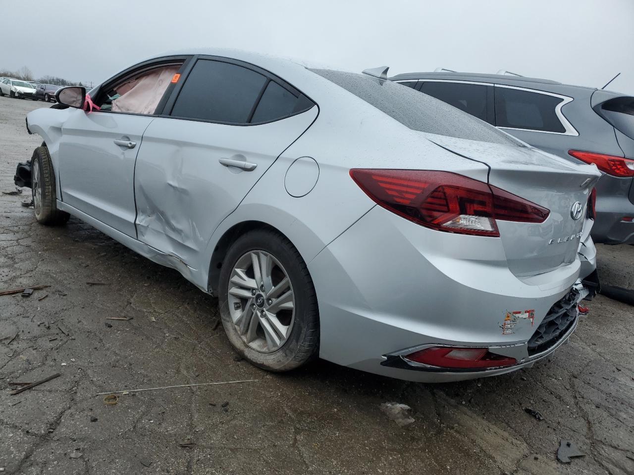 2019 HYUNDAI ELANTRA SE - Фото 2