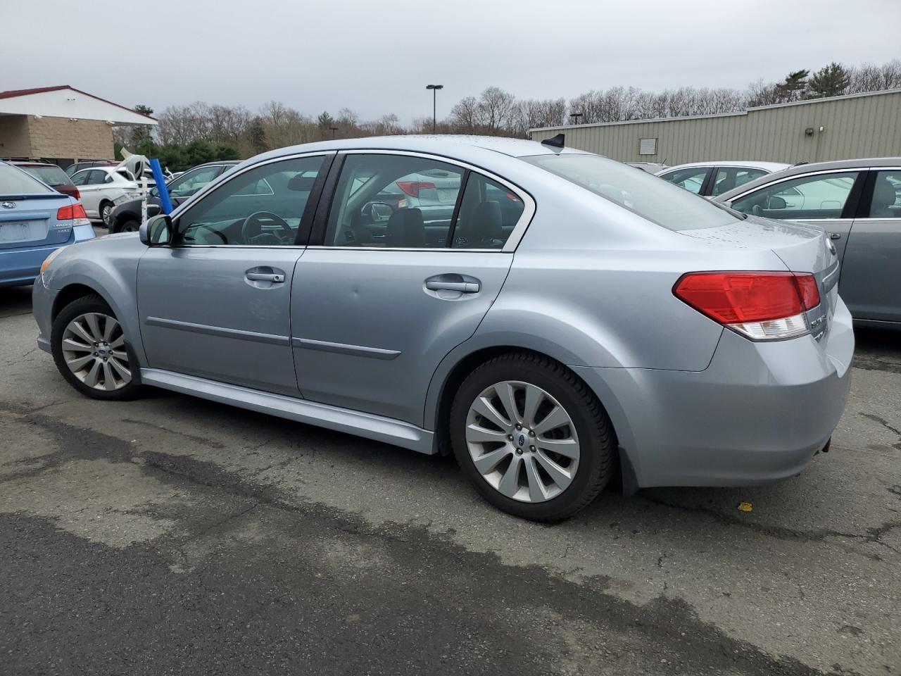 2012 SUBARU LEGACY 2.5 - Image 2