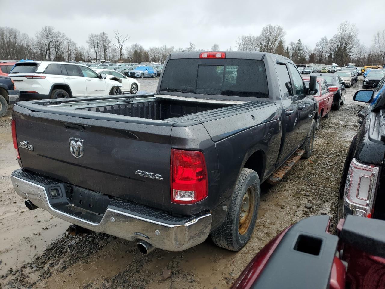 2015 RAM 1500 SLT - Image 3
