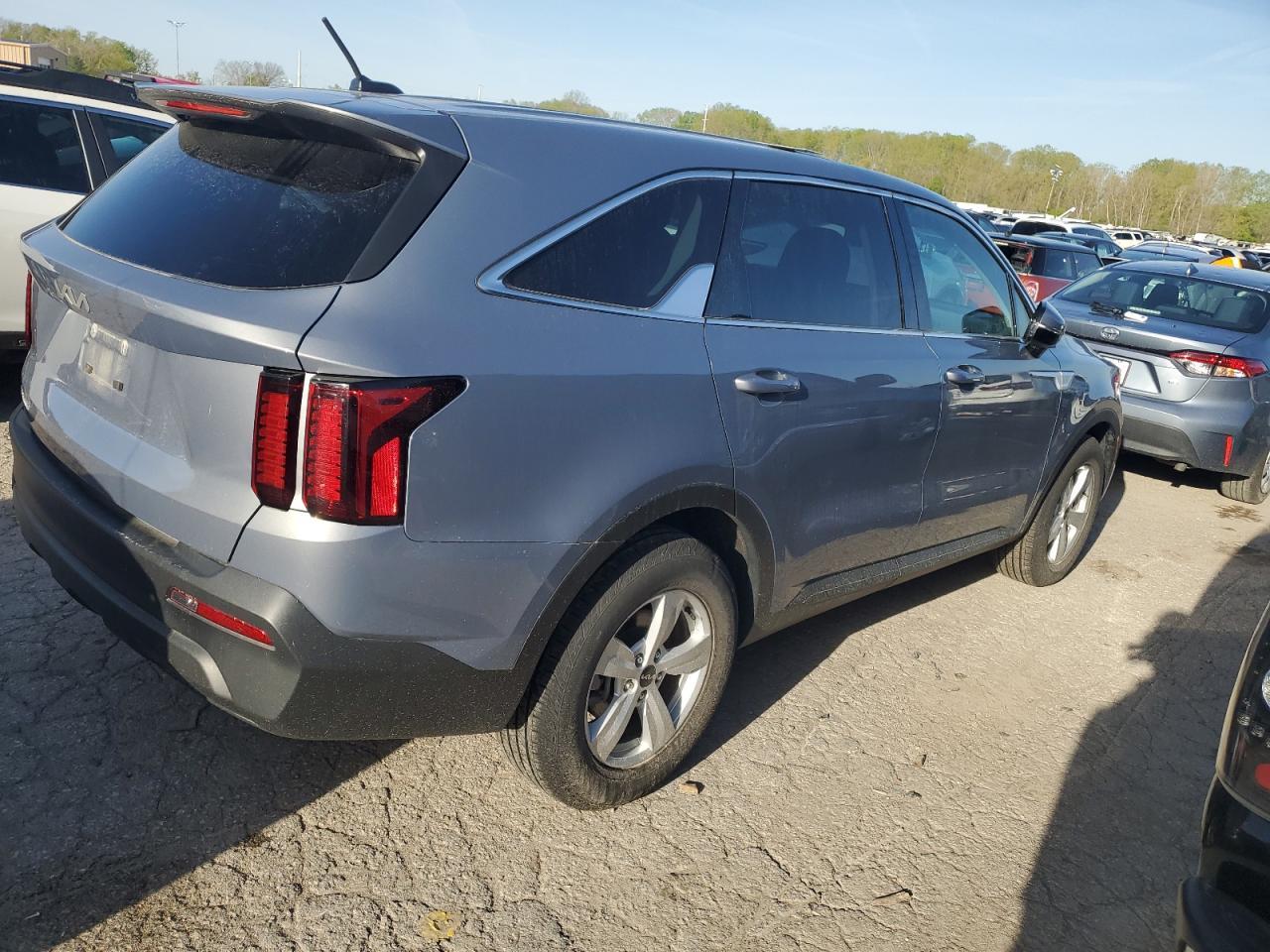 2023 KIA SORENTO LX - Фото 3
