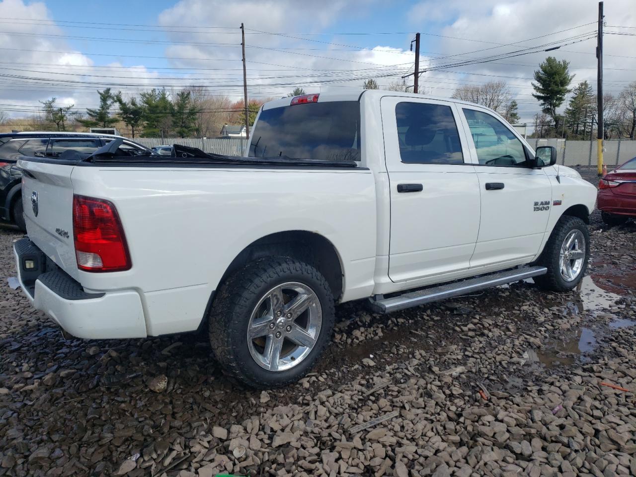 2014 RAM 1500 ST - Фото 3
