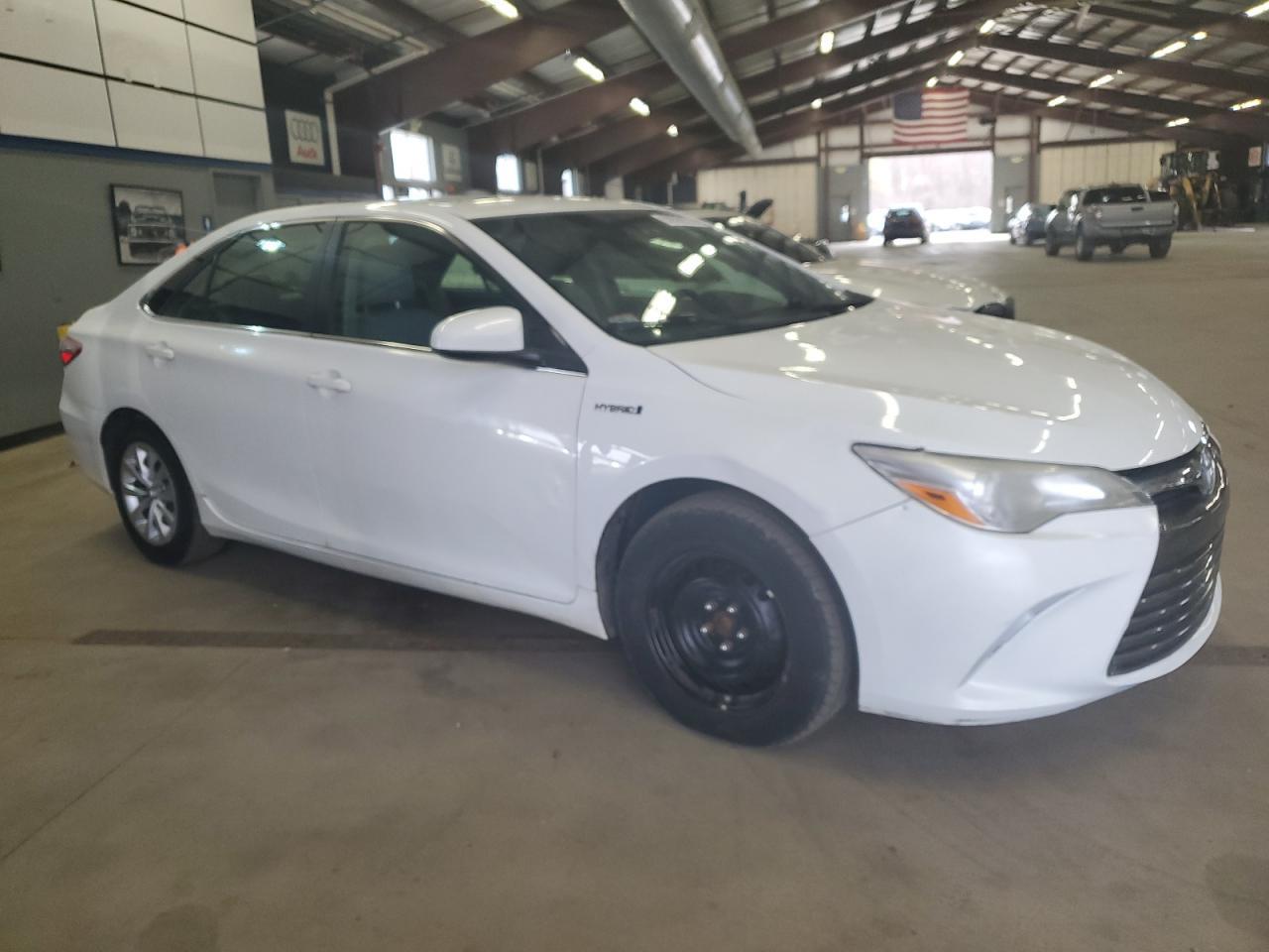 2017 TOYOTA CAMRY HYBR - Фото 4