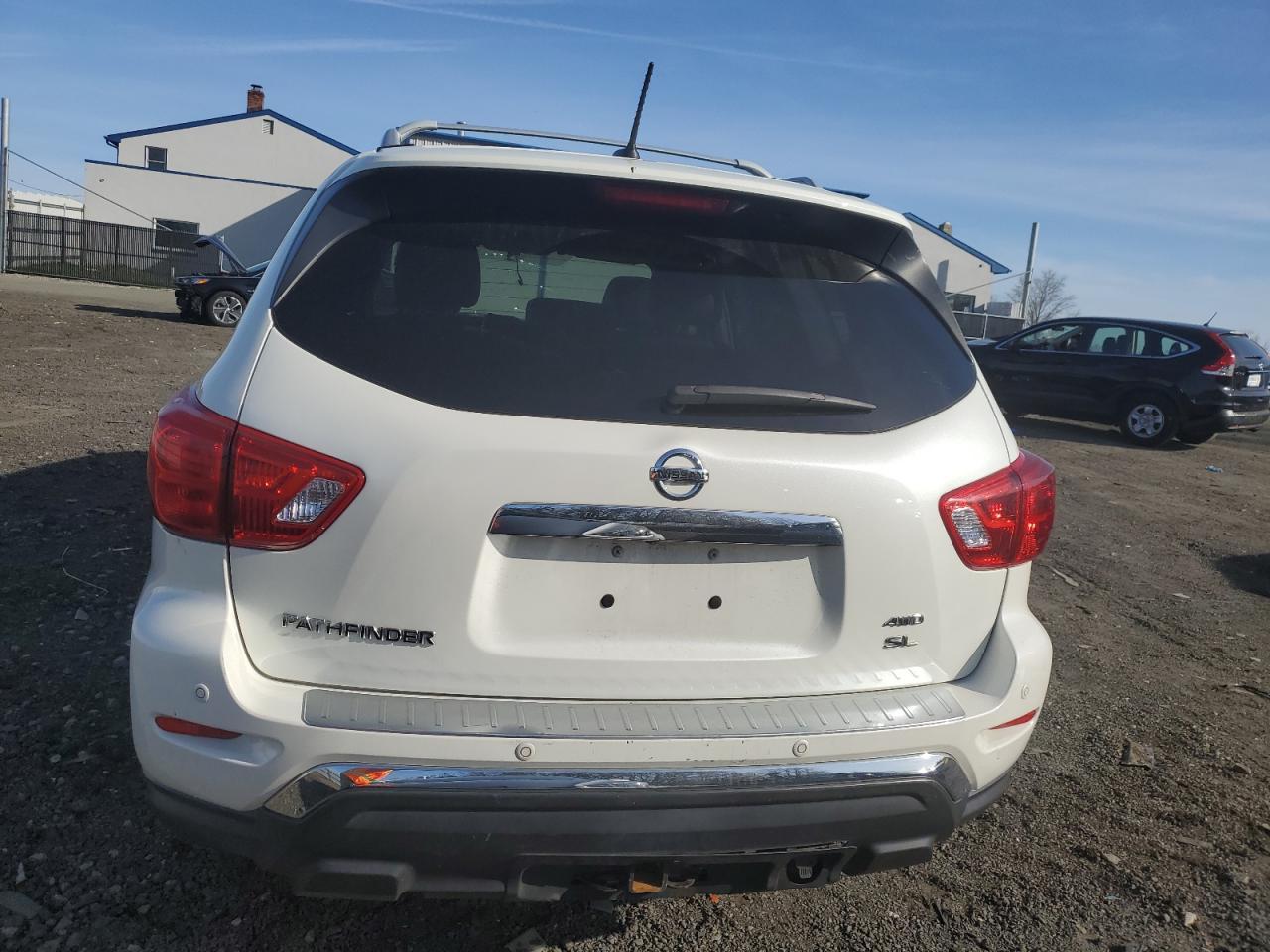 2017 NISSAN PATHFINDER - Image 6