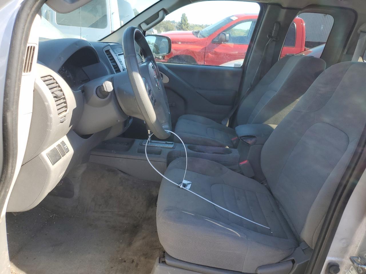 2017 NISSAN FRONTIER S - Фото 7