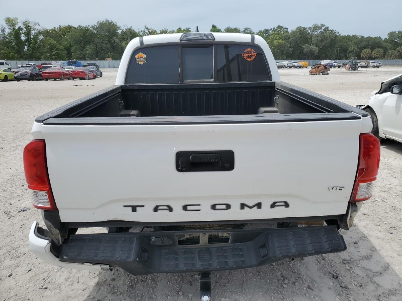 2017 TOYOTA TACOMA DOU - Фото 6