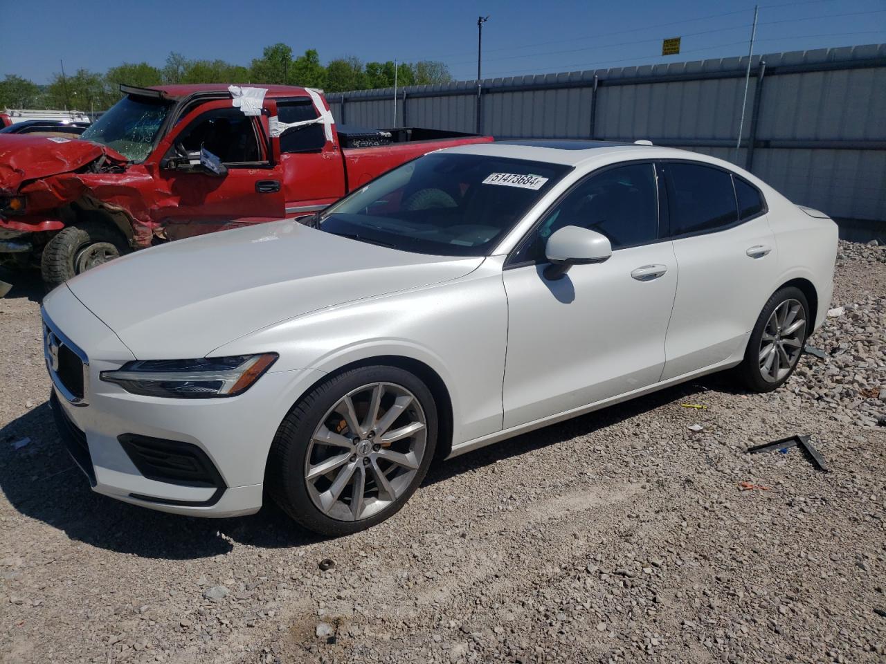 2020 VOLVO S60 T5 MOM car image