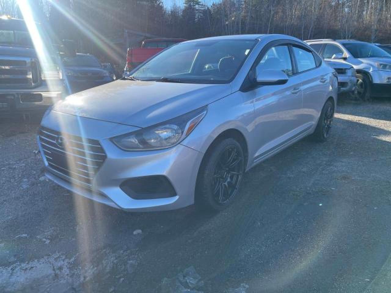 2019 HYUNDAI ACCENT SE - Фото 2