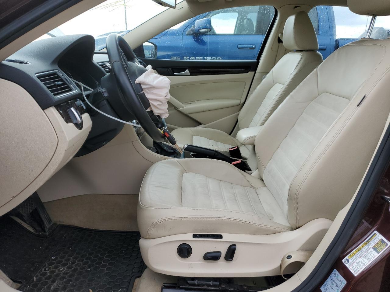 2014 VOLKSWAGEN PASSAT SEL - Фото 7