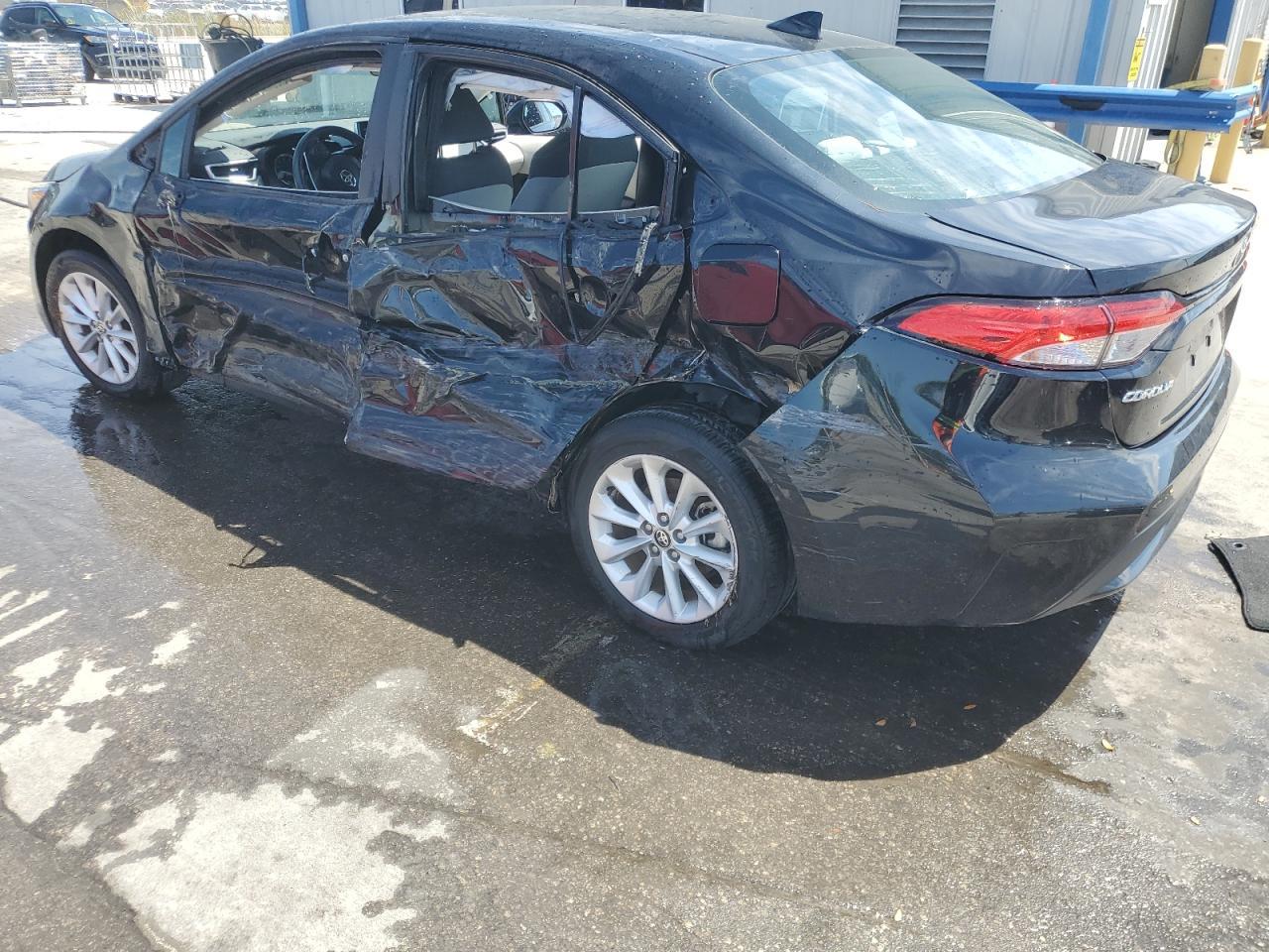 2021 TOYOTA COROLLA LE - Фото 2