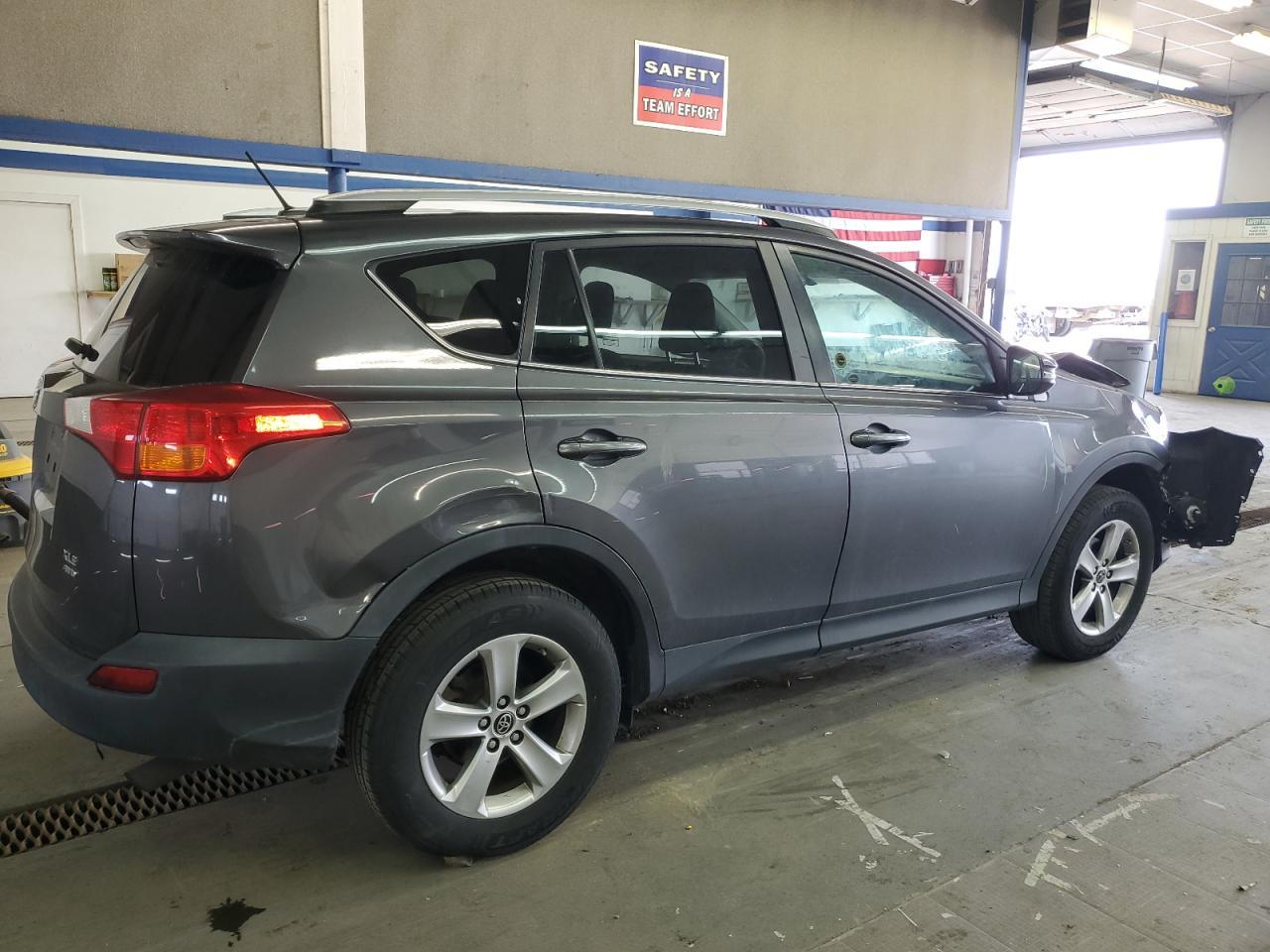 2015 TOYOTA RAV4 XLE - Image 3