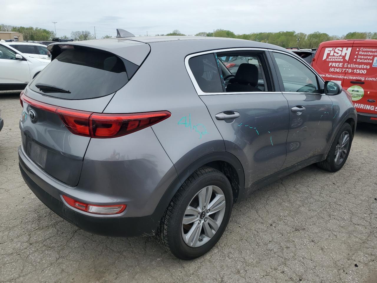 2017 KIA SPORTAGE L - Image 3