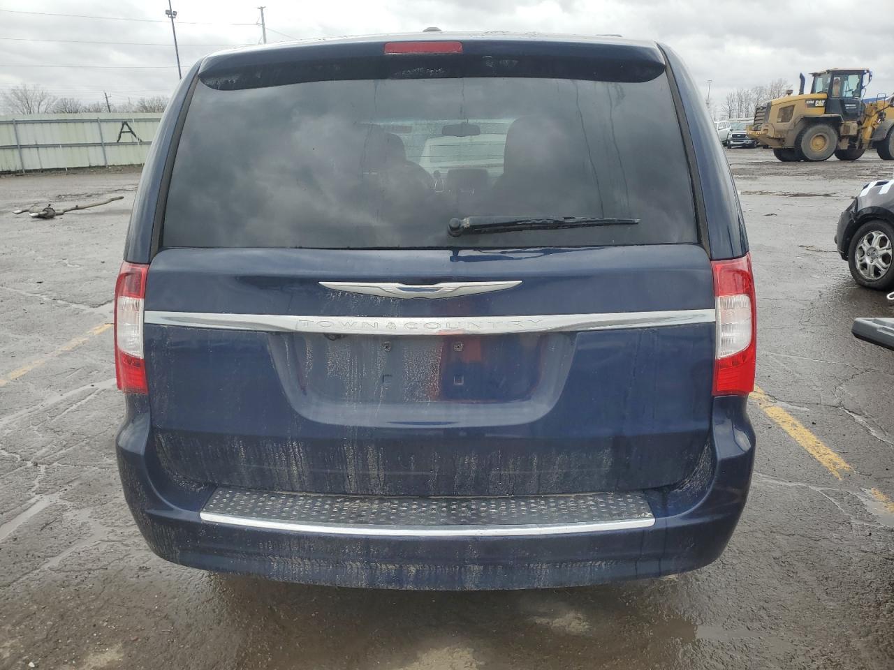 2014 CHRYSLER TOWN & COU - Фото 6