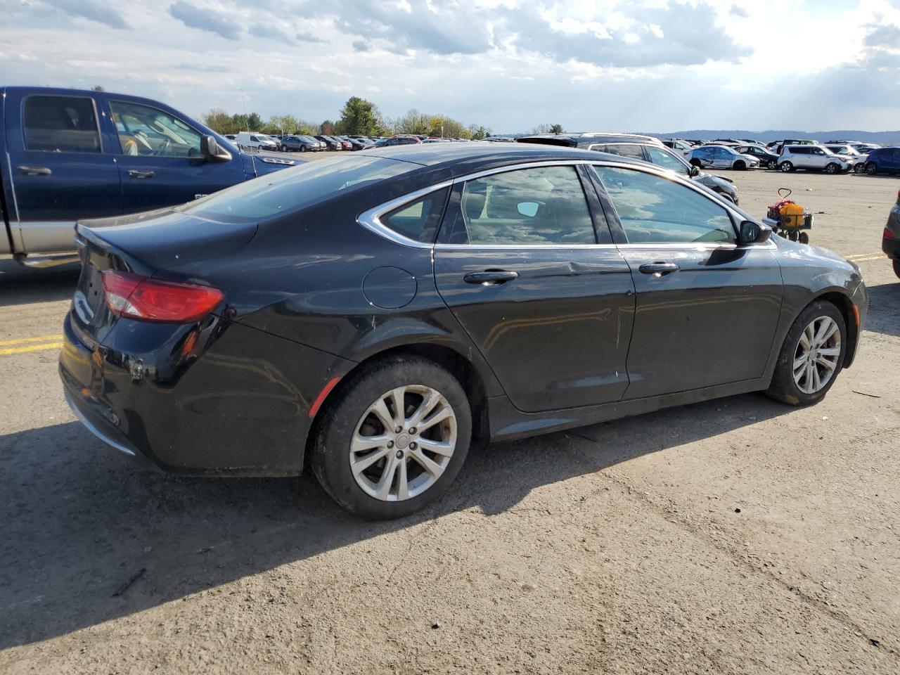 2015 CHRYSLER 200 LIMITE - Image 3