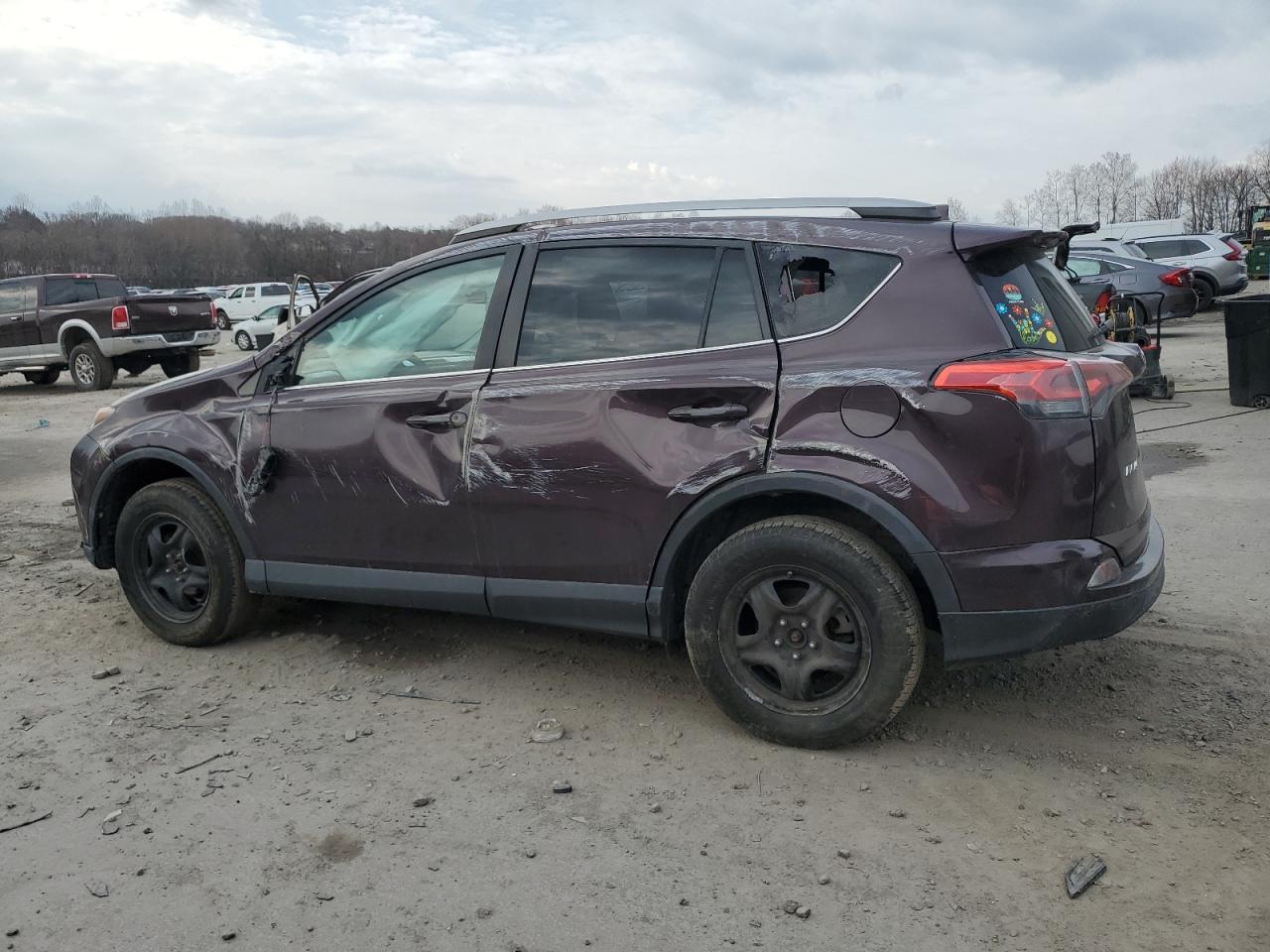 2017 TOYOTA RAV4 LE - Image 2