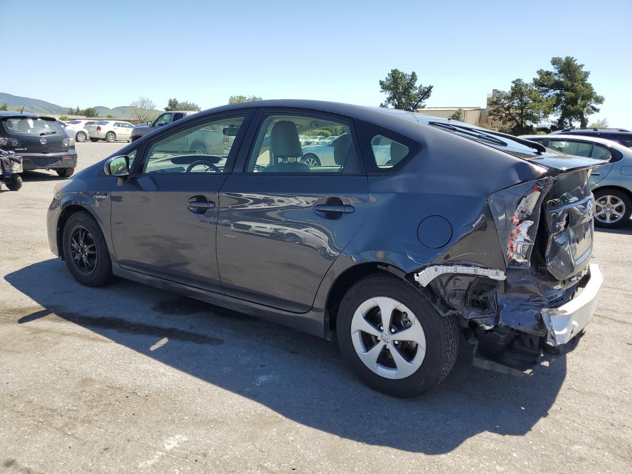 2015 TOYOTA PRIUS - Image 2