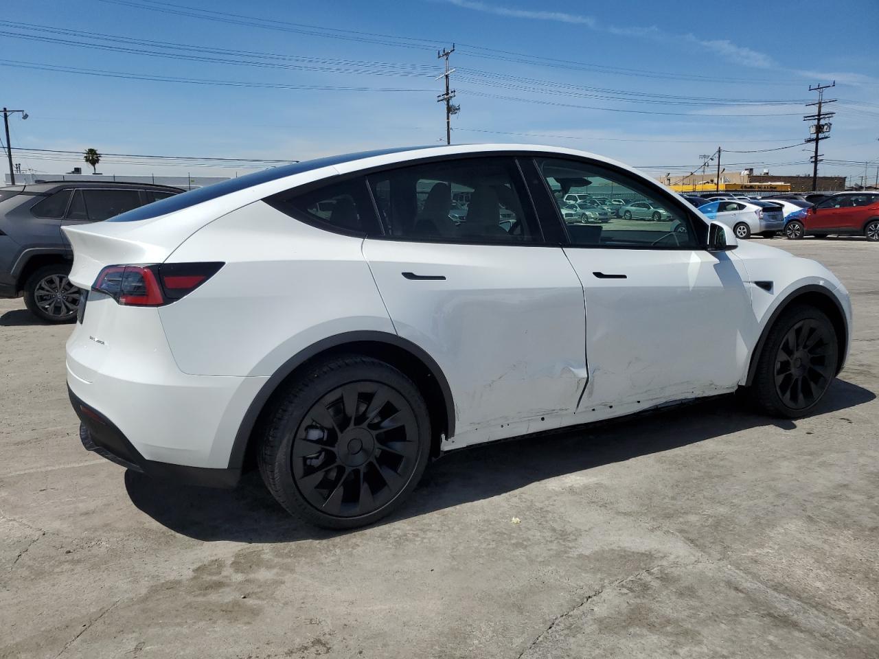 2024 TESLA MODEL Y - Image 3