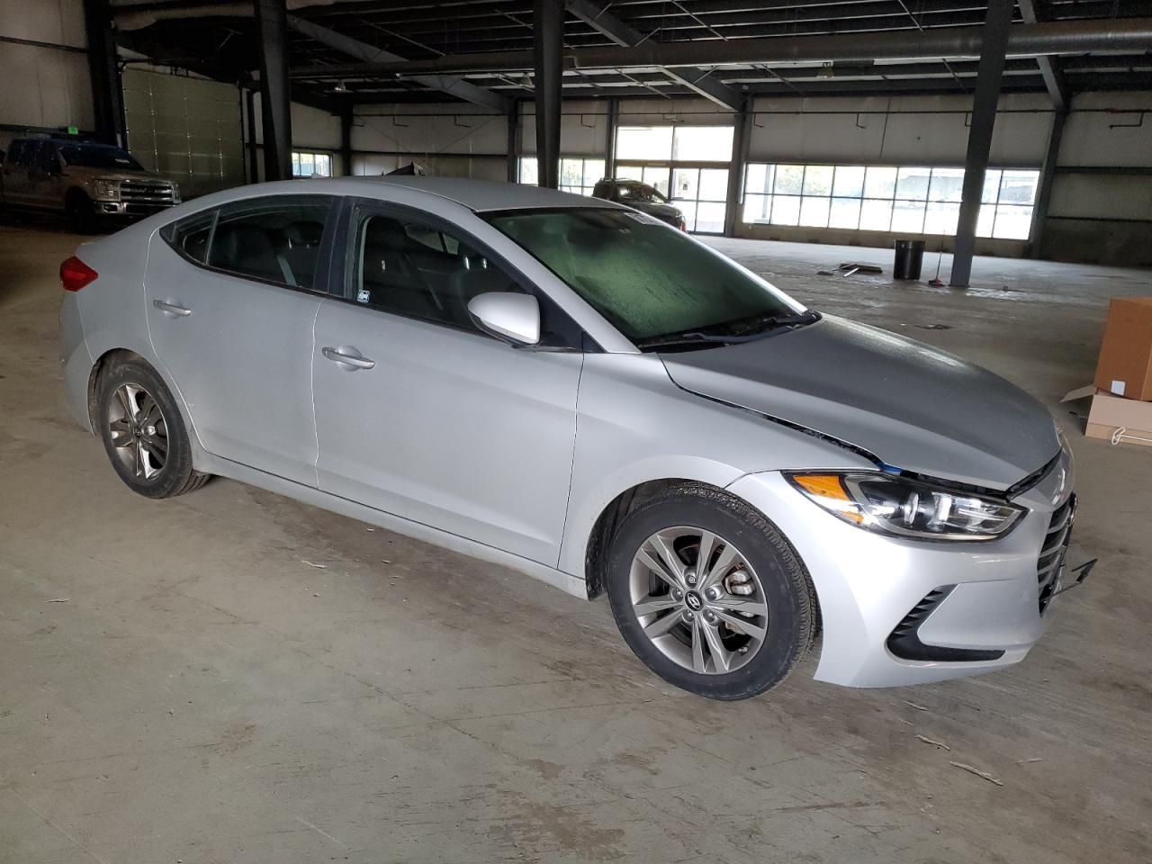 2018 HYUNDAI ELANTRA SE - Фото 4