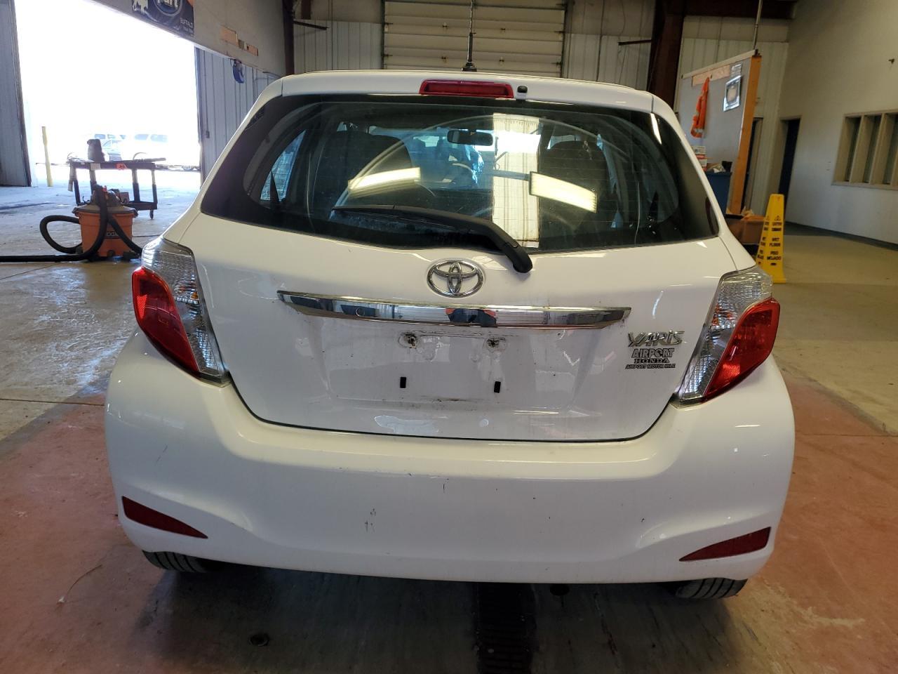 2014 TOYOTA YARIS - Фото 6