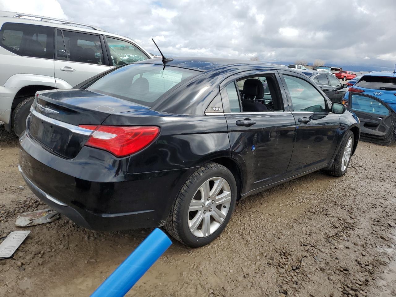 2013 CHRYSLER 200 LX - Image 3