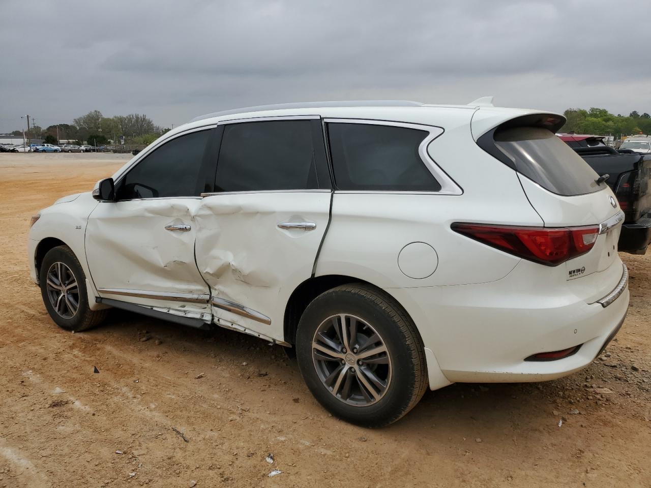 2017 INFINITI QX60 - Image 2