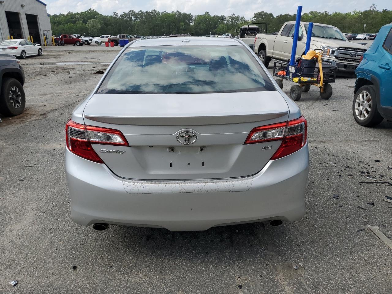 2012 TOYOTA CAMRY SE - Фото 6