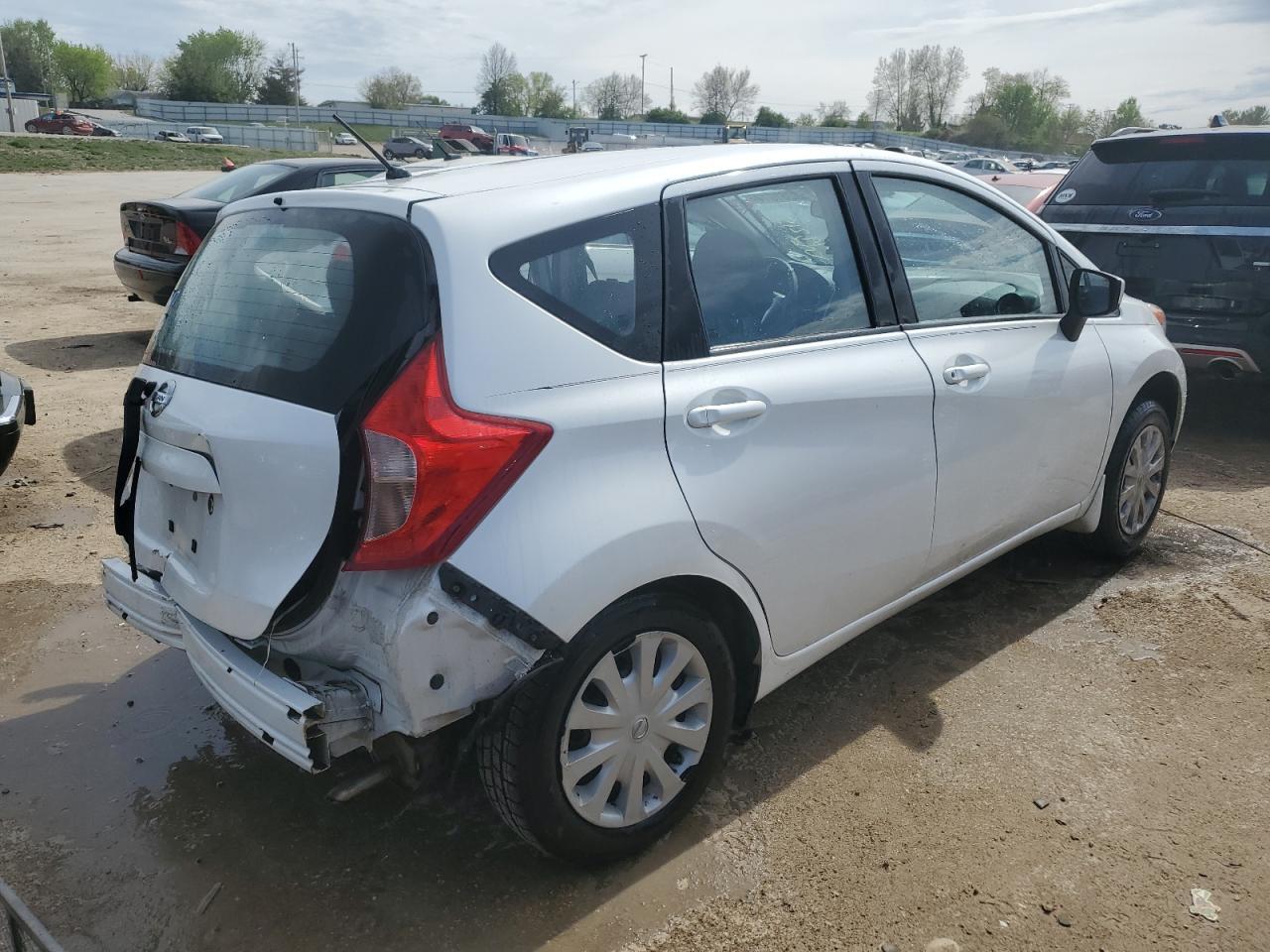 2015 NISSAN VERSA NOTE - Фото 3