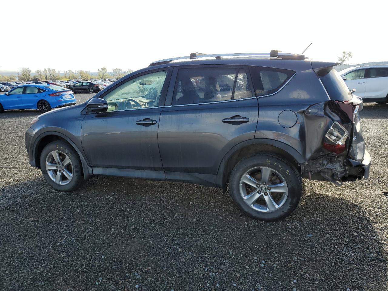 2015 TOYOTA RAV4 XLE - Image 2
