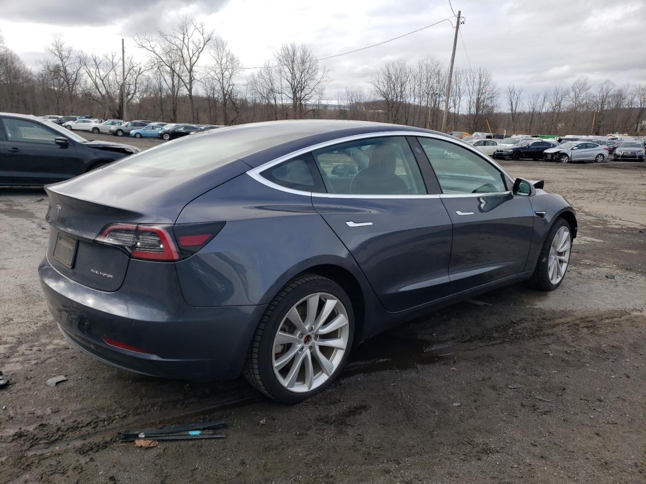 2019 TESLA MODEL 3 - Фото 3