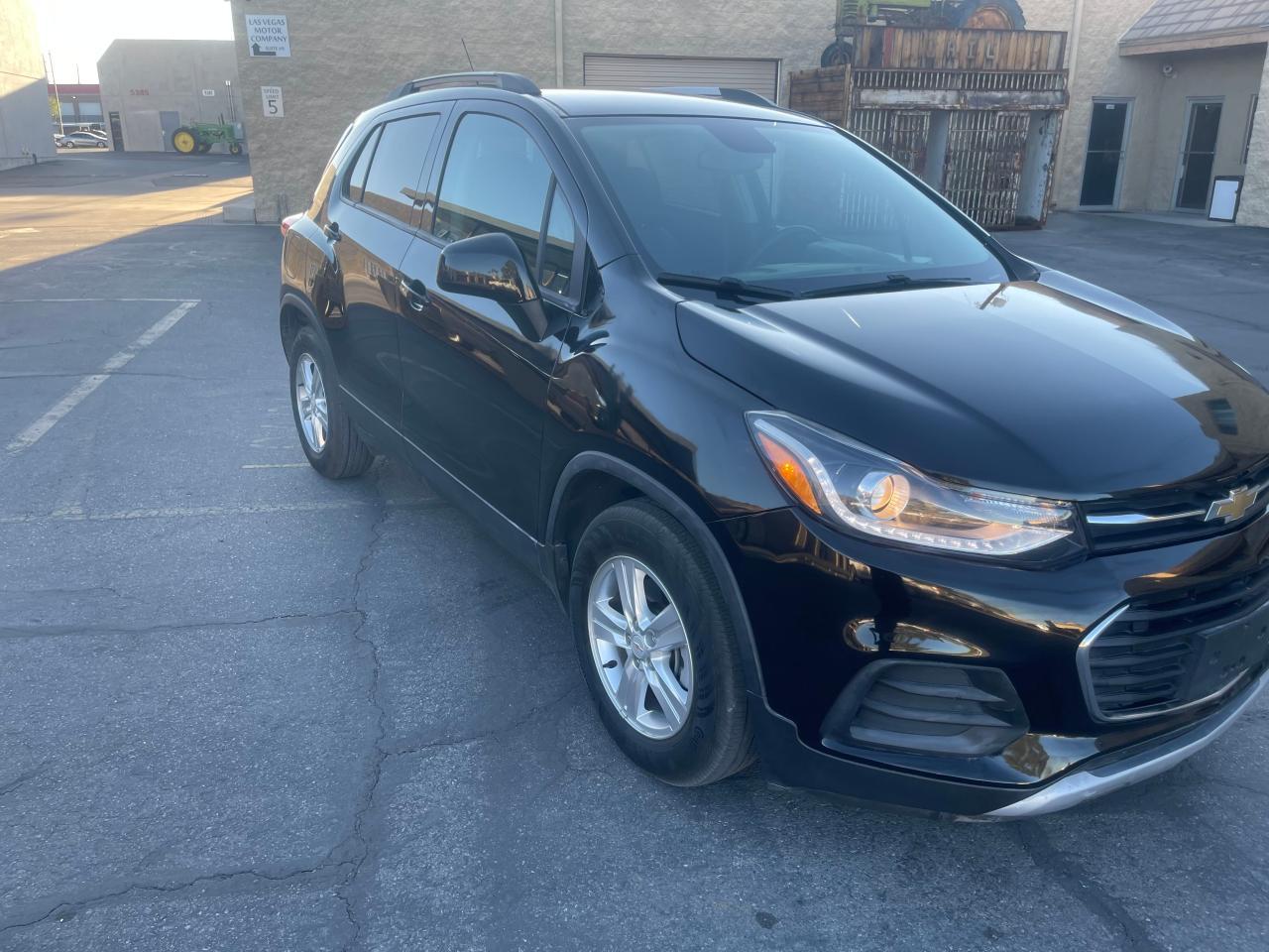 2021 CHEVROLET TRAX 1LT - Image 2