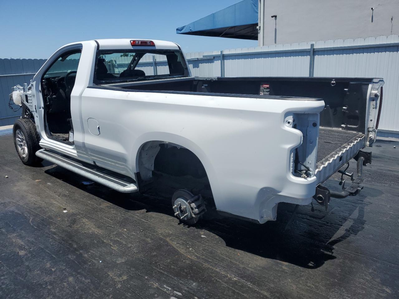 2023 CHEVROLET SILVERADO - Image 2