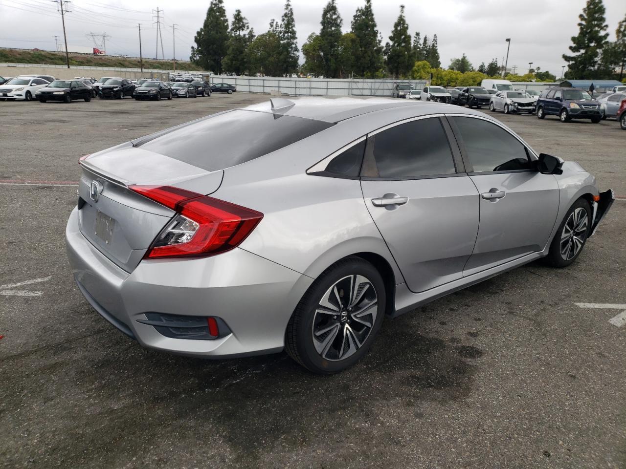 2018 HONDA CIVIC EX - Image 3