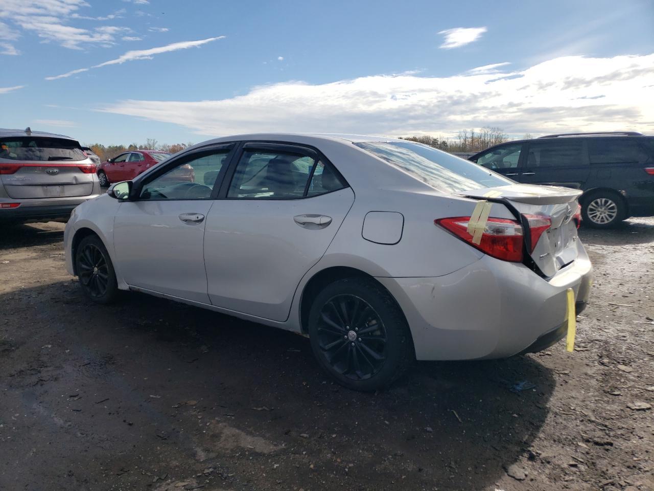 2015 TOYOTA COROLLA L - Image 2