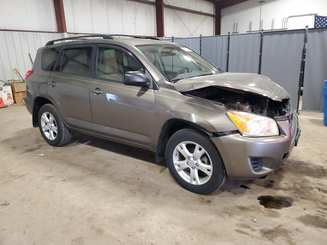 2011 TOYOTA RAV4 - Image 4