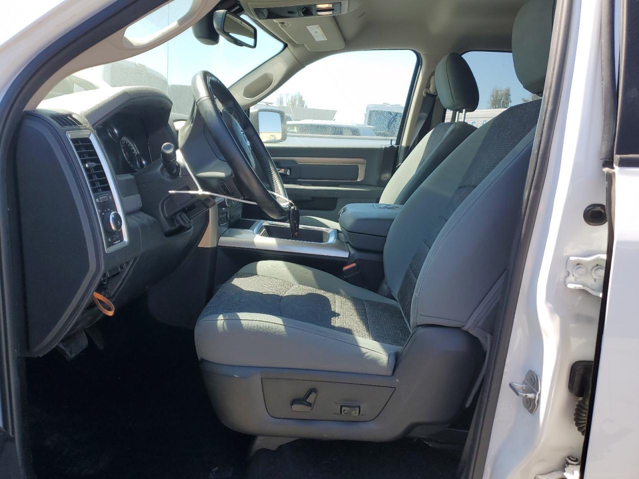 2017 RAM 1500 SLT - Image 7
