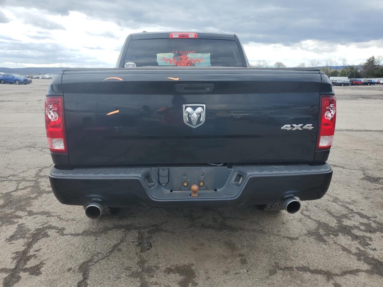 2014 RAM 1500 ST - Фото 6