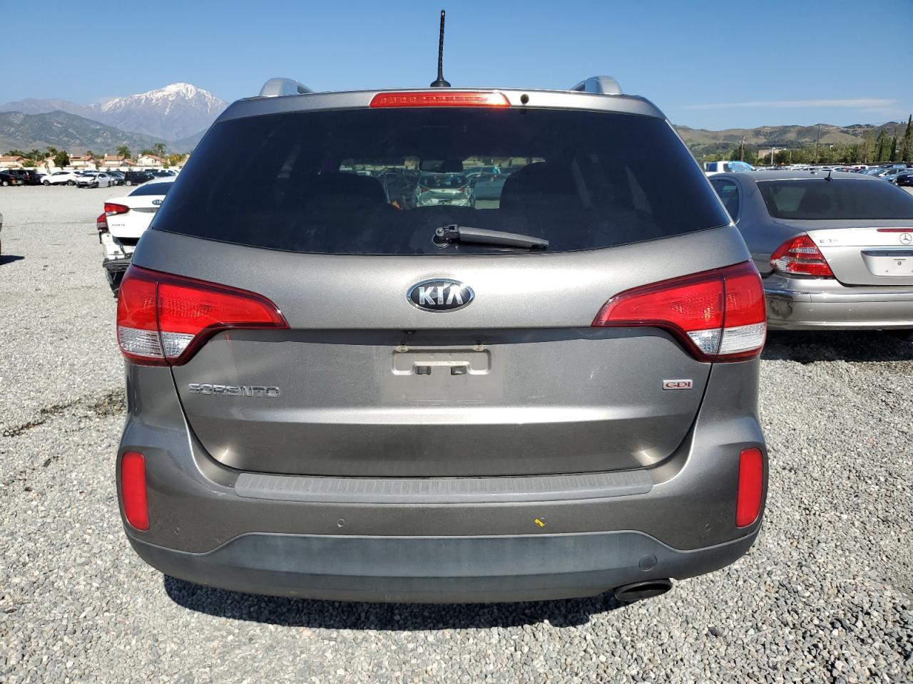 2014 KIA SORENTO LX - Фото 6