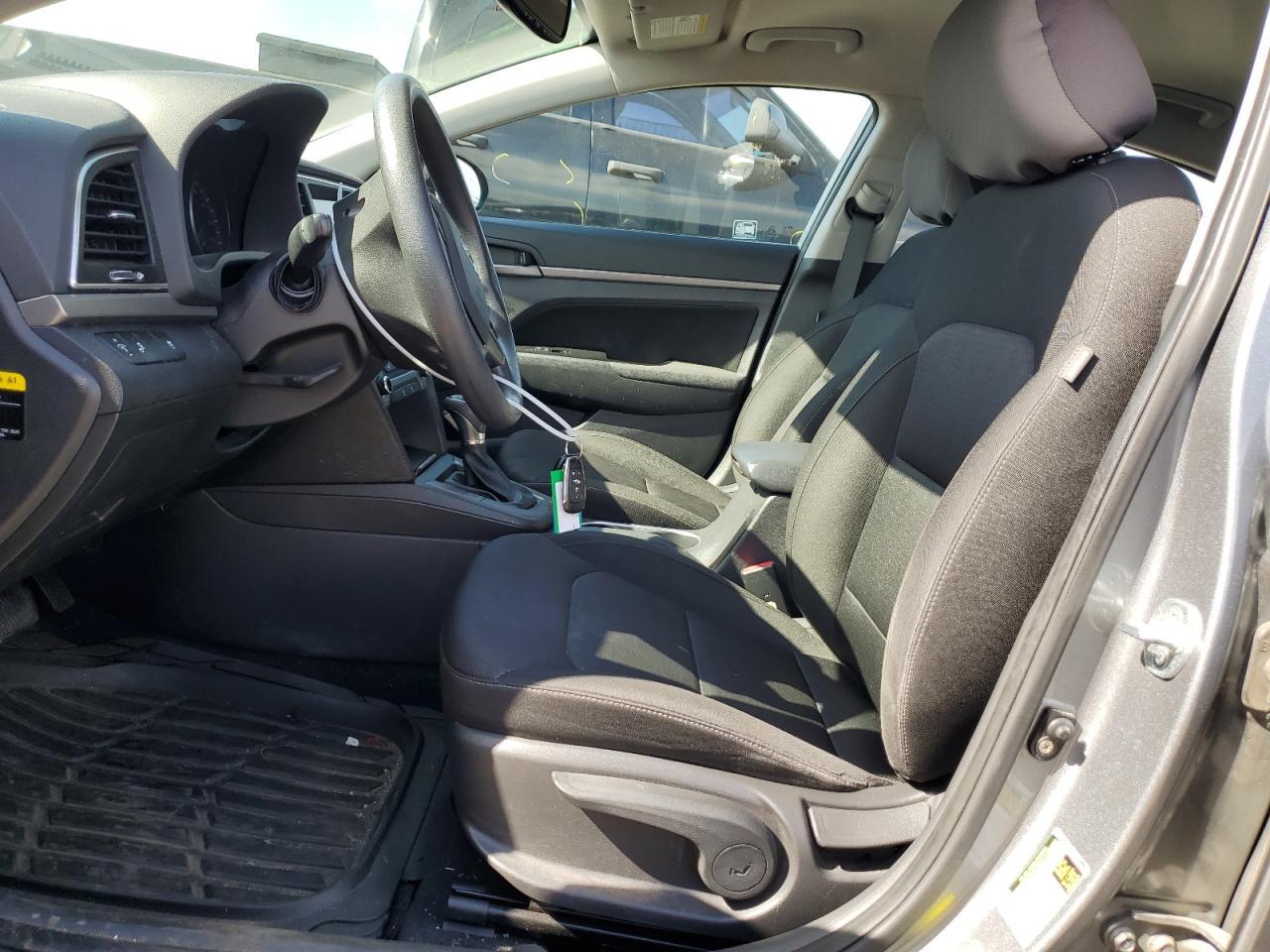2018 HYUNDAI ELANTRA SE - Фото 7