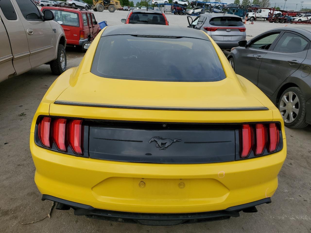 2018 FORD MUSTANG - Фото 6