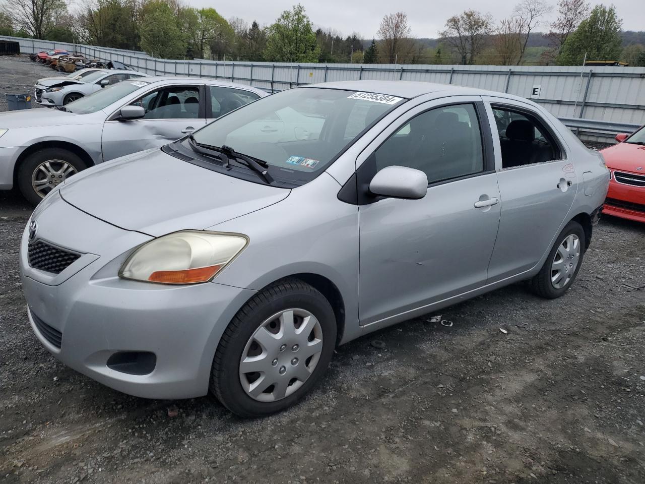 2011 TOYOTA YARIS