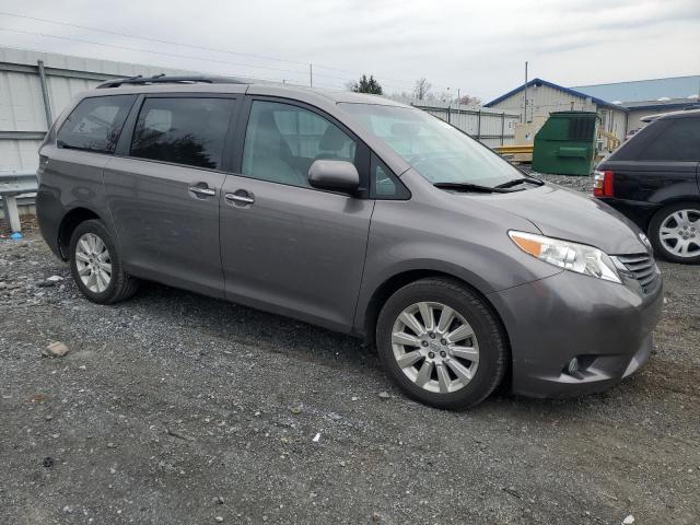 2015 Toyota Sienna Xle - Фото 4