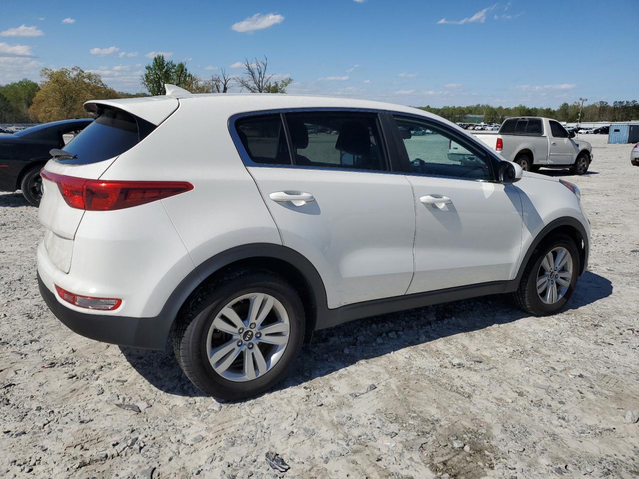 2017 KIA SPORTAGE L - Image 3