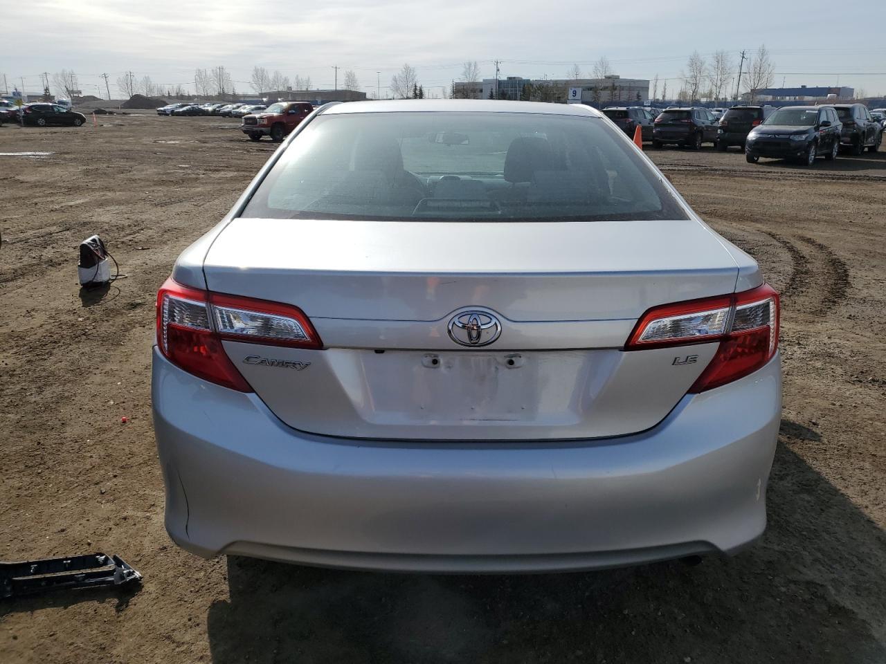 2014 TOYOTA CAMRY L - Фото 6