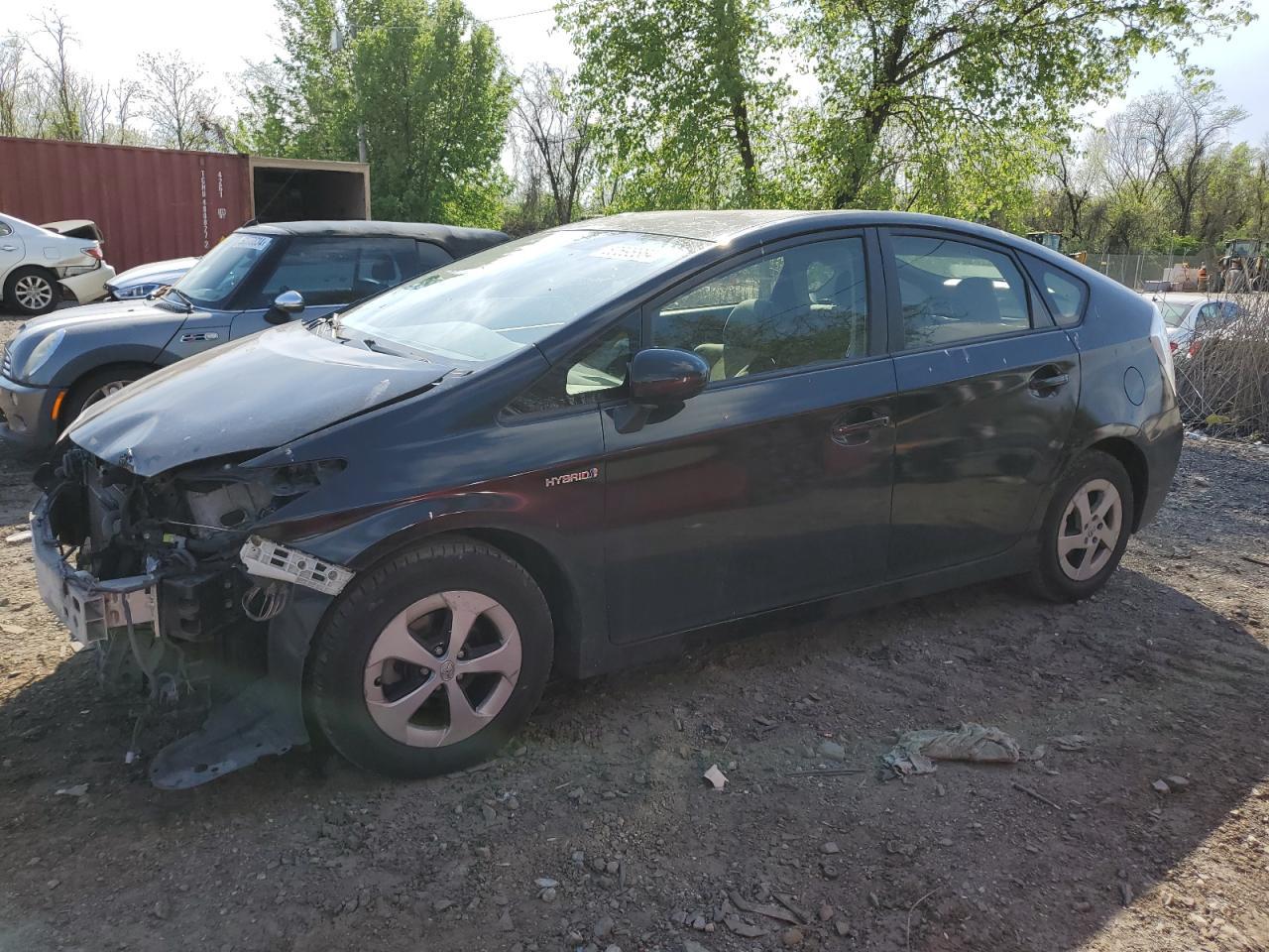 2014 TOYOTA PRIUS car image