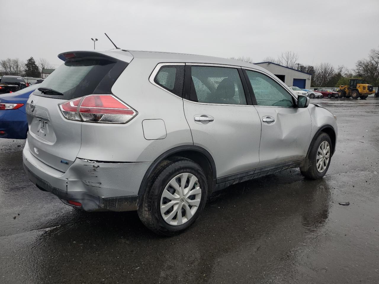2014 NISSAN ROGUE S - Фото 3