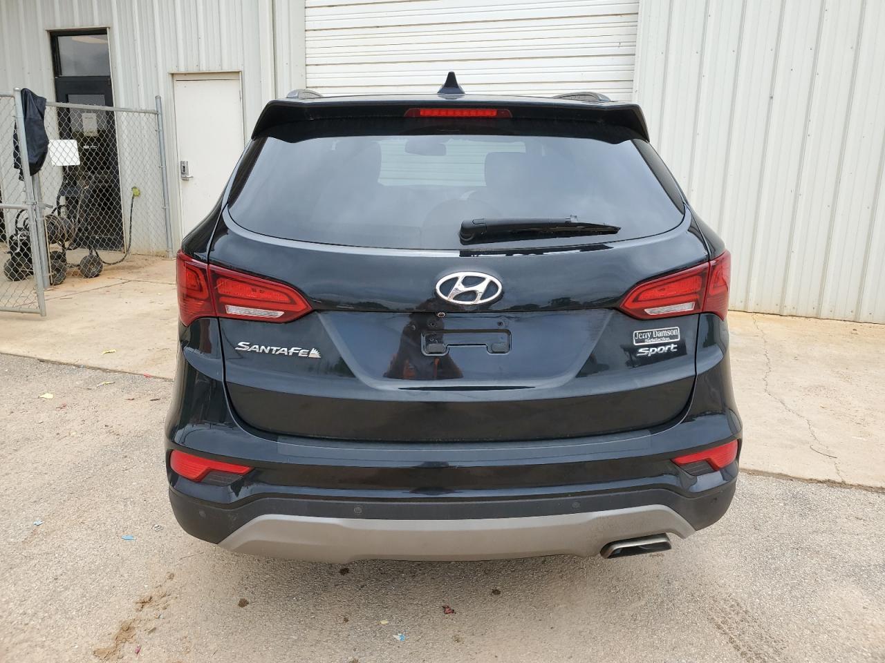 2017 HYUNDAI SANTA FE S - Image 6
